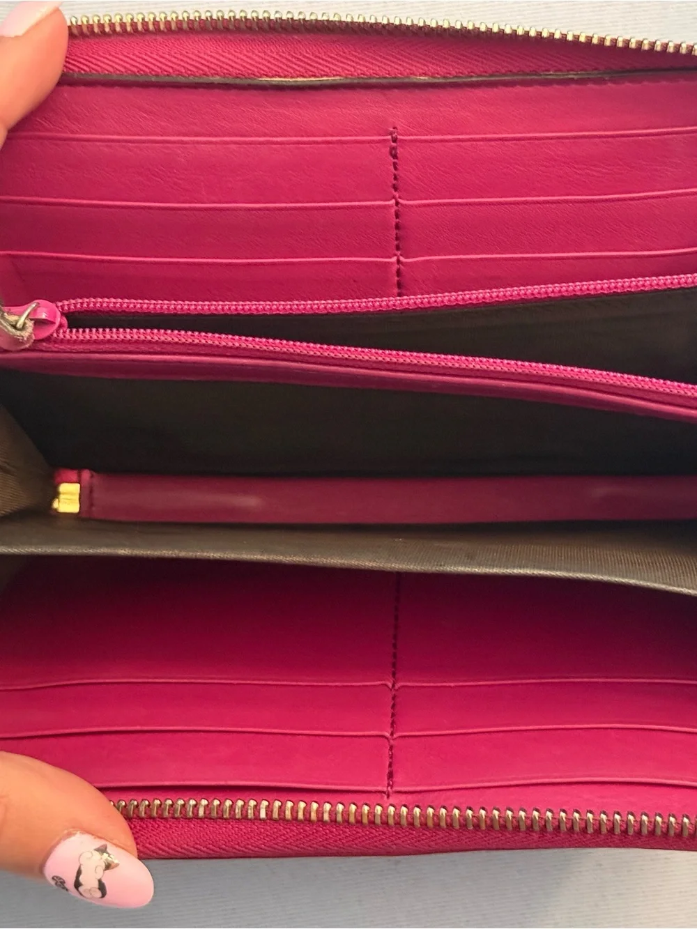 Gucci SoHo Patent Leather Zip Wallet - Picture 9 of 12
